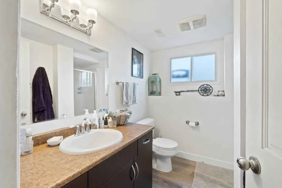 2 Beds 1 Bath - House image indicator(9)