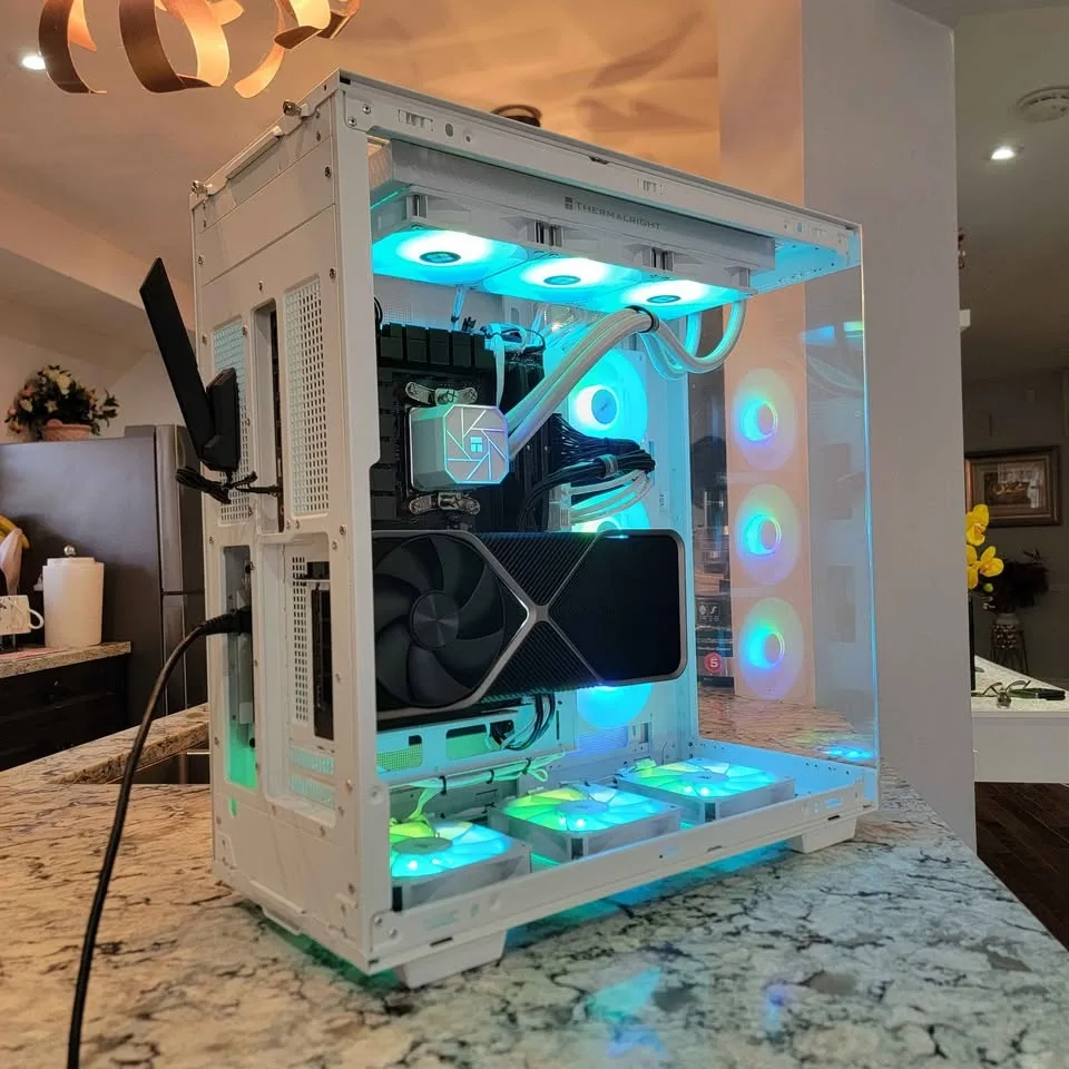 CUSTOM GAMING PC : Ryzen 9 7900x / RTX 4080 / 32GB image indicator(4)