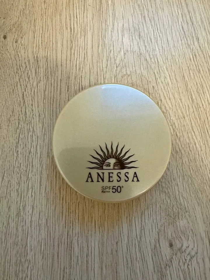 Japanese foundation with SPF 50 (Anessa) - NEW