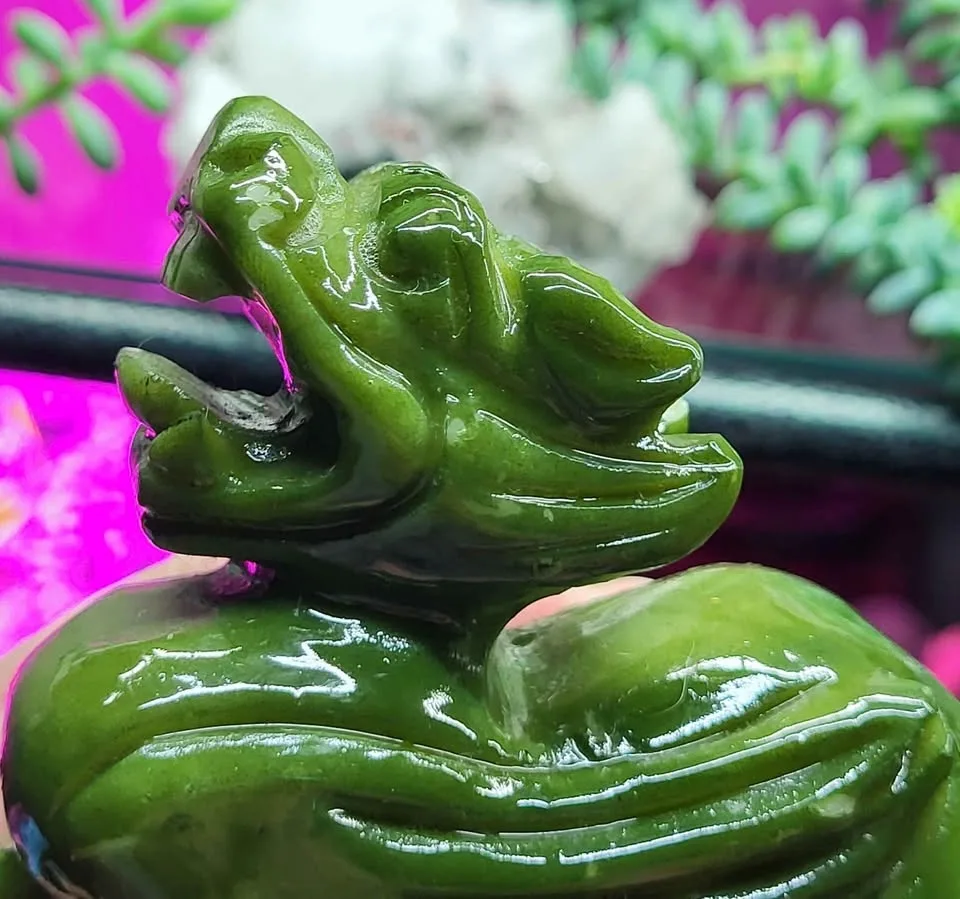 Xiuyan Jade Pixiu Crystal Carving image indicator(4)