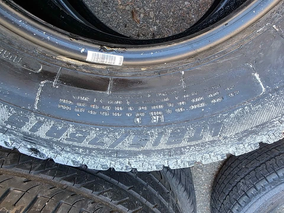 2 Goodyear Wrangler AT/S LT215/75R15 106/ 103S M+S - photo 5