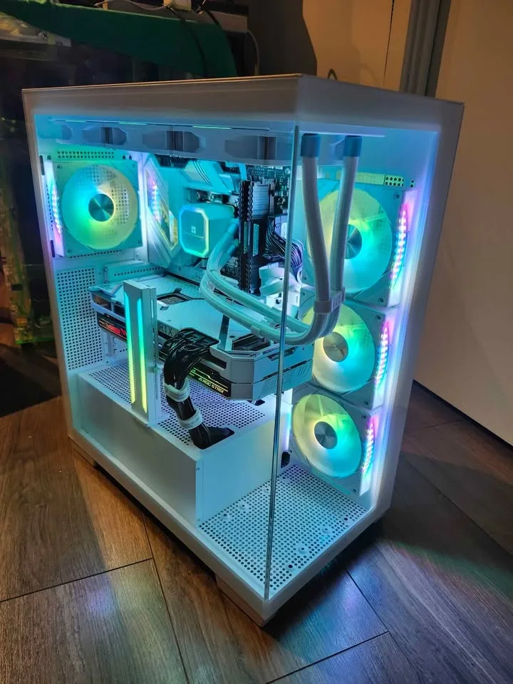 High- End gaming PC, Core i7, RTX 3080, 32 GB RAM, 1 TB SSD image indicator(6)