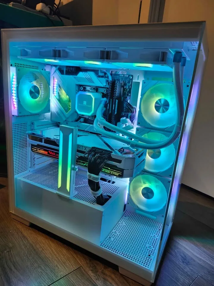 High- End gaming PC, Core i7, RTX 3080, 32 GB RAM, 1 TB SSD image indicator(8)