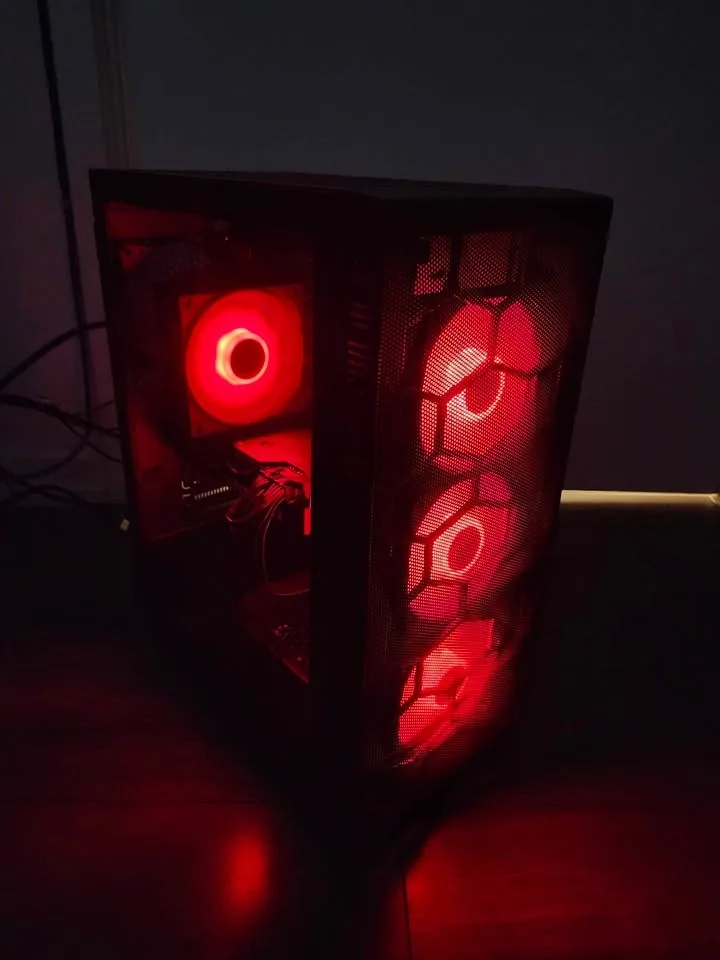 Powerful Gaming PC, Core i7, RTX 3070, 1 TB SSD image indicator(3)