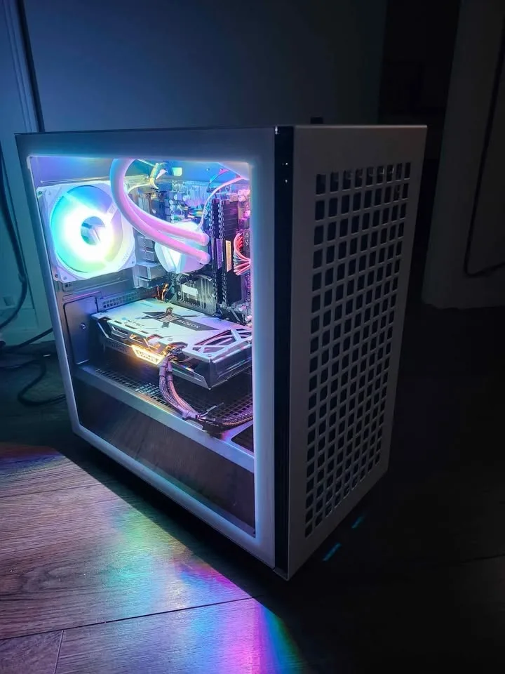 Gaming PC, Ryzen 5, RX 6600 XT, Water cooled image indicator(5)