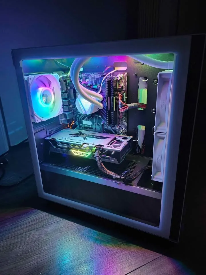 Gaming PC, Ryzen 5, RX 6600 XT, Water cooled image indicator(6)