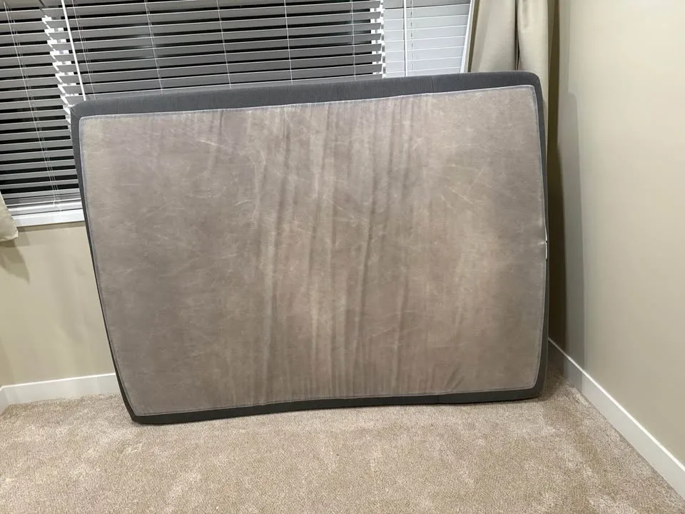 Casper Queen size matress. image indicator(2)