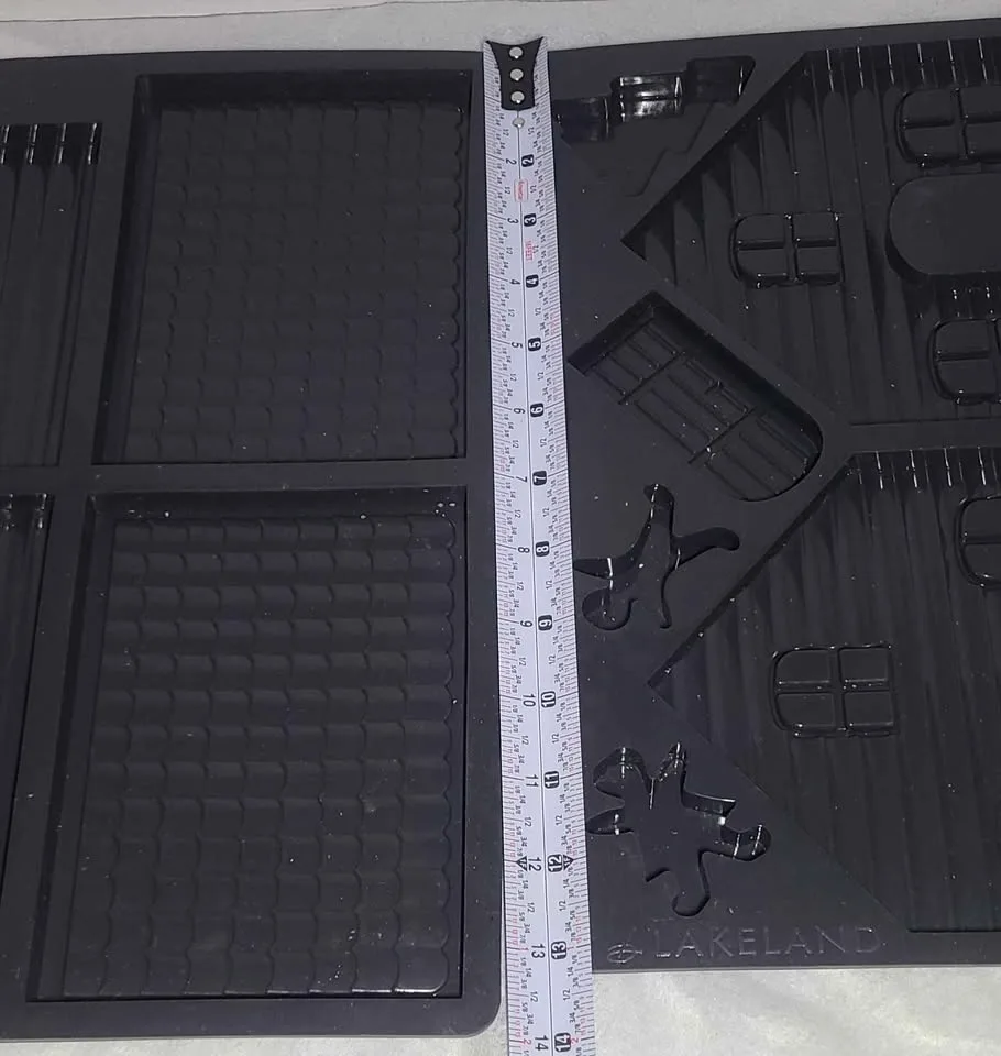 Chocolate mould Gingerbread House image indicator(2)