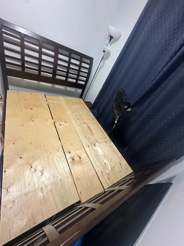 Queen Wooden Bedframe