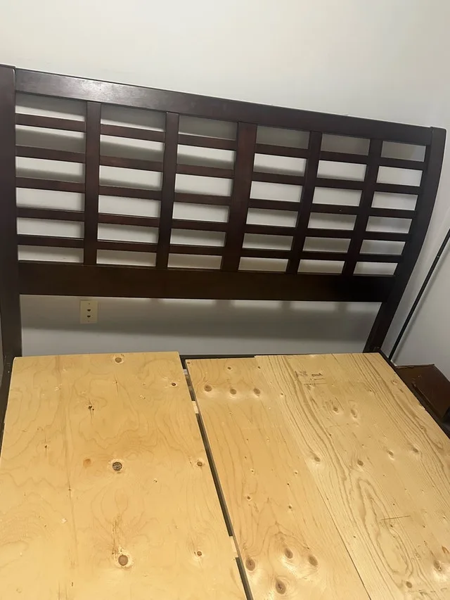 Queen Wooden Bedframe image indicator(2)