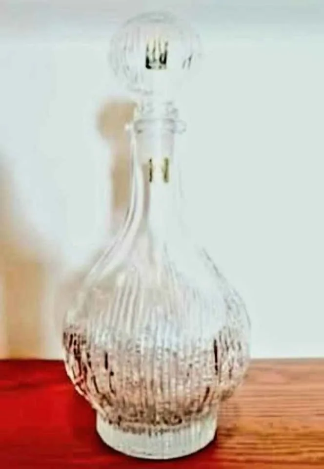 Vtg.Oberglas Austrian Crystal Decanter image indicator(5)