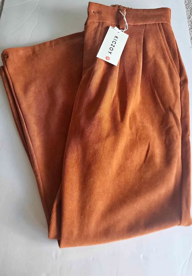 Women's Corduroy, Velvet Trousers, Pants. Size M.