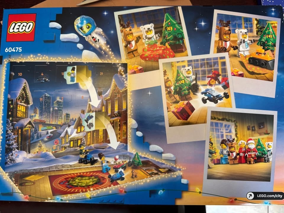 Lego City 2025 Advent Calendar - photo 2
