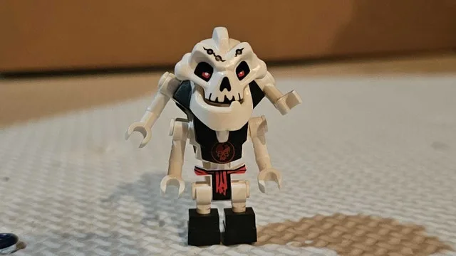 Lego ninjago mini figures Nuckal Skeleton rare figure