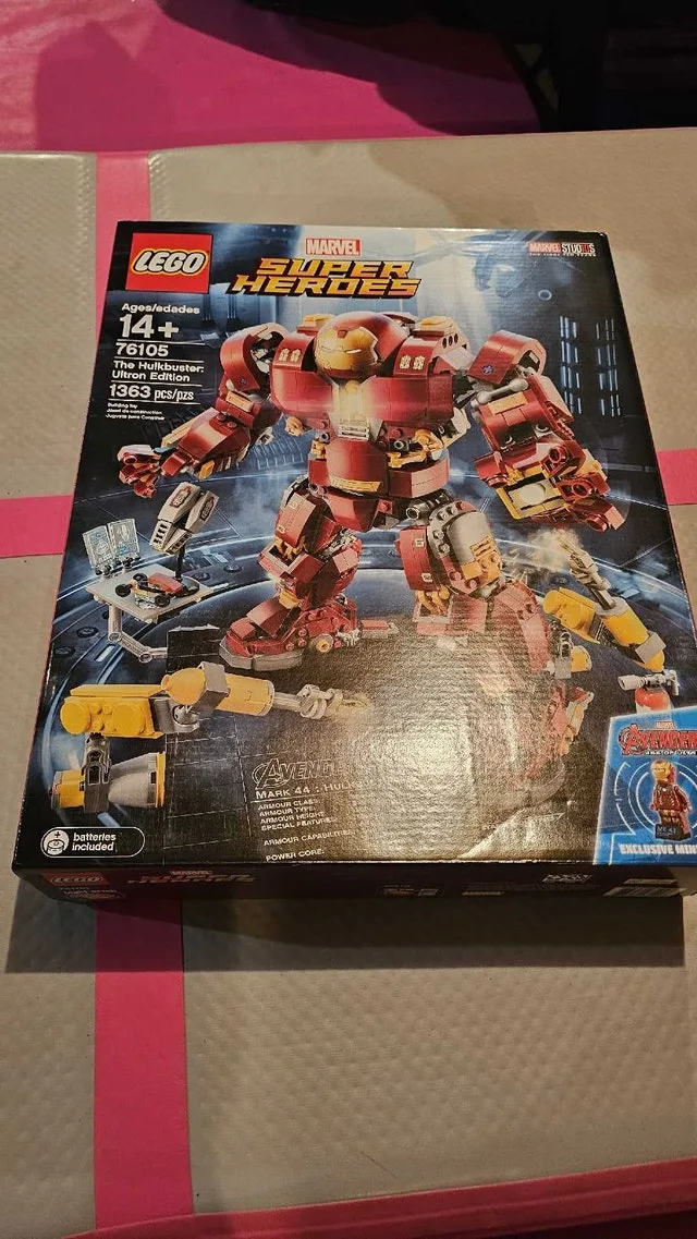 Lego marvel hulkbuster ultron edition large set 1363 pcs *new