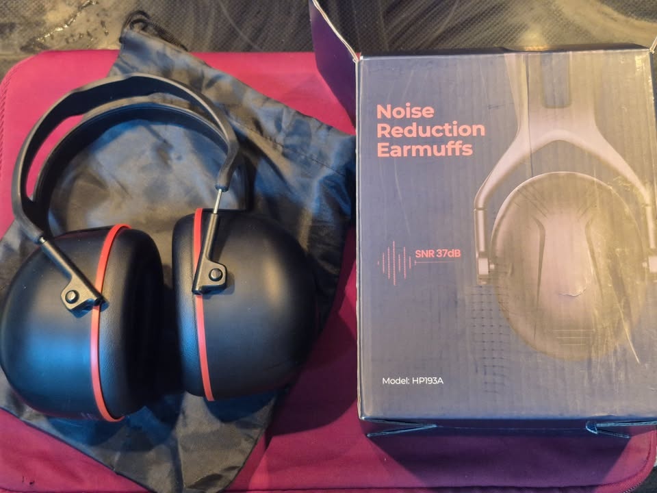 Basear Noise Cancelling Ear Muffs - 37dB Protection - photo 2