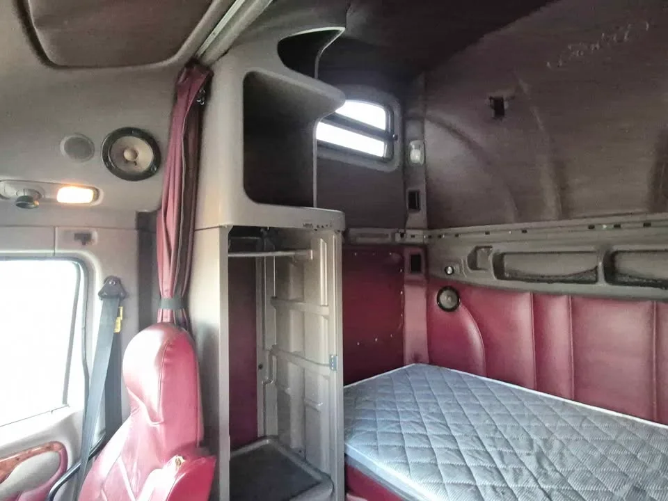 2007 Peterbilt 387 image indicator(10)