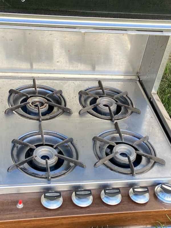 RV 4 burner propane stove and oven - photo 4