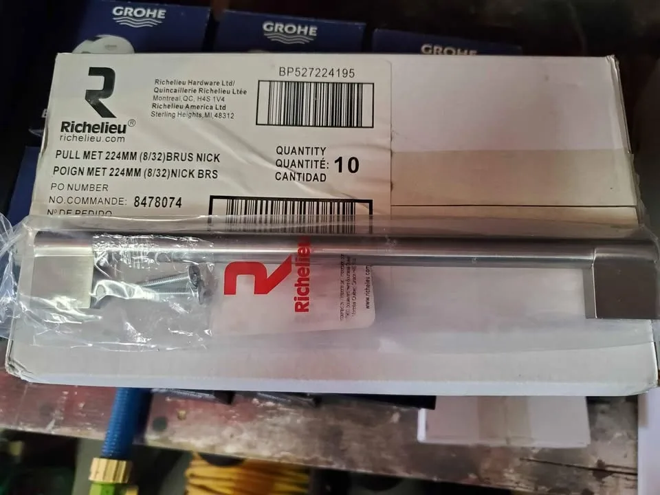 Richelieu 9 1/4 " Chrome Handles image indicator(3)