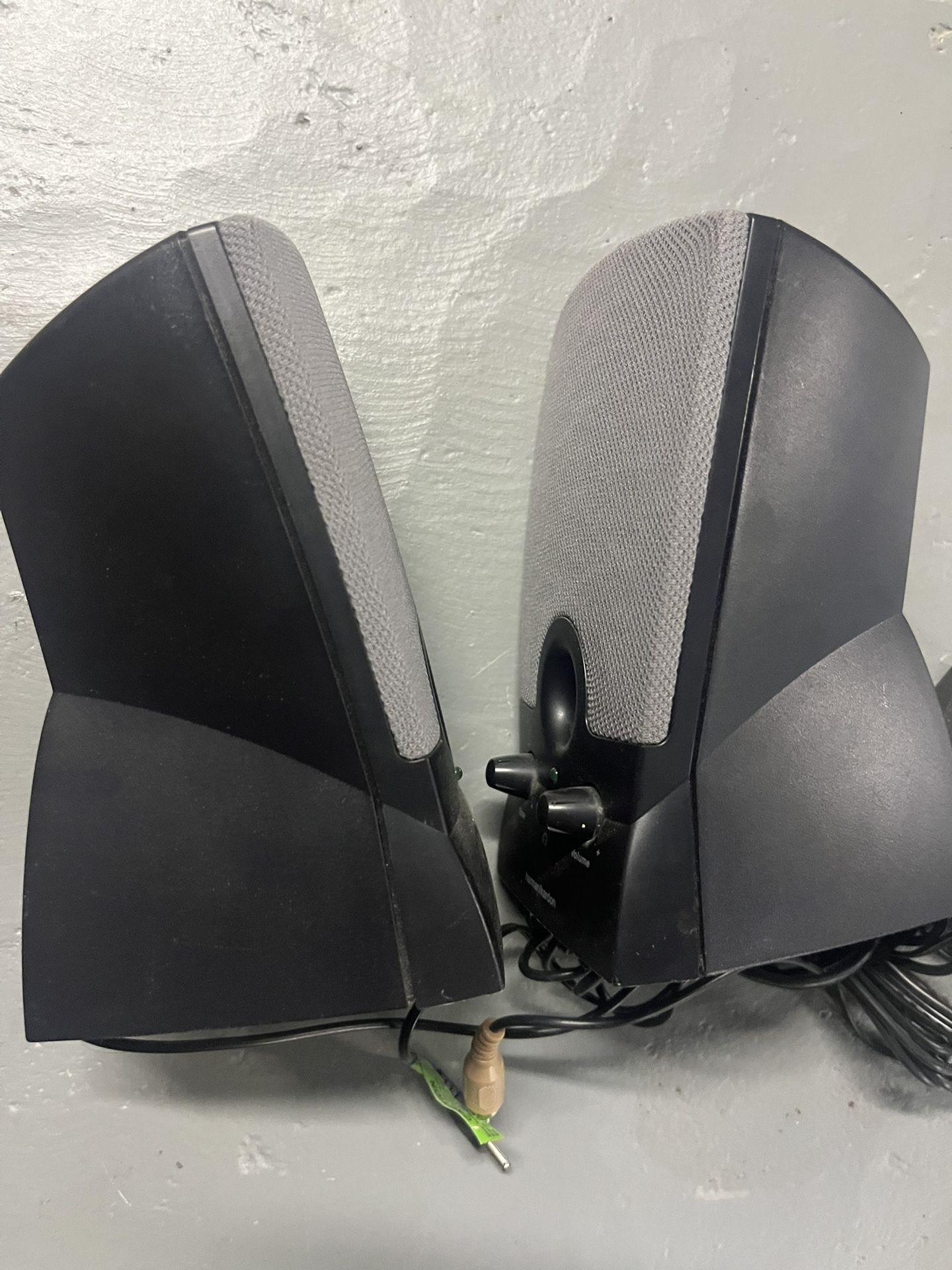 Used Harman Kardon Speakers with Power Supply - photo 4