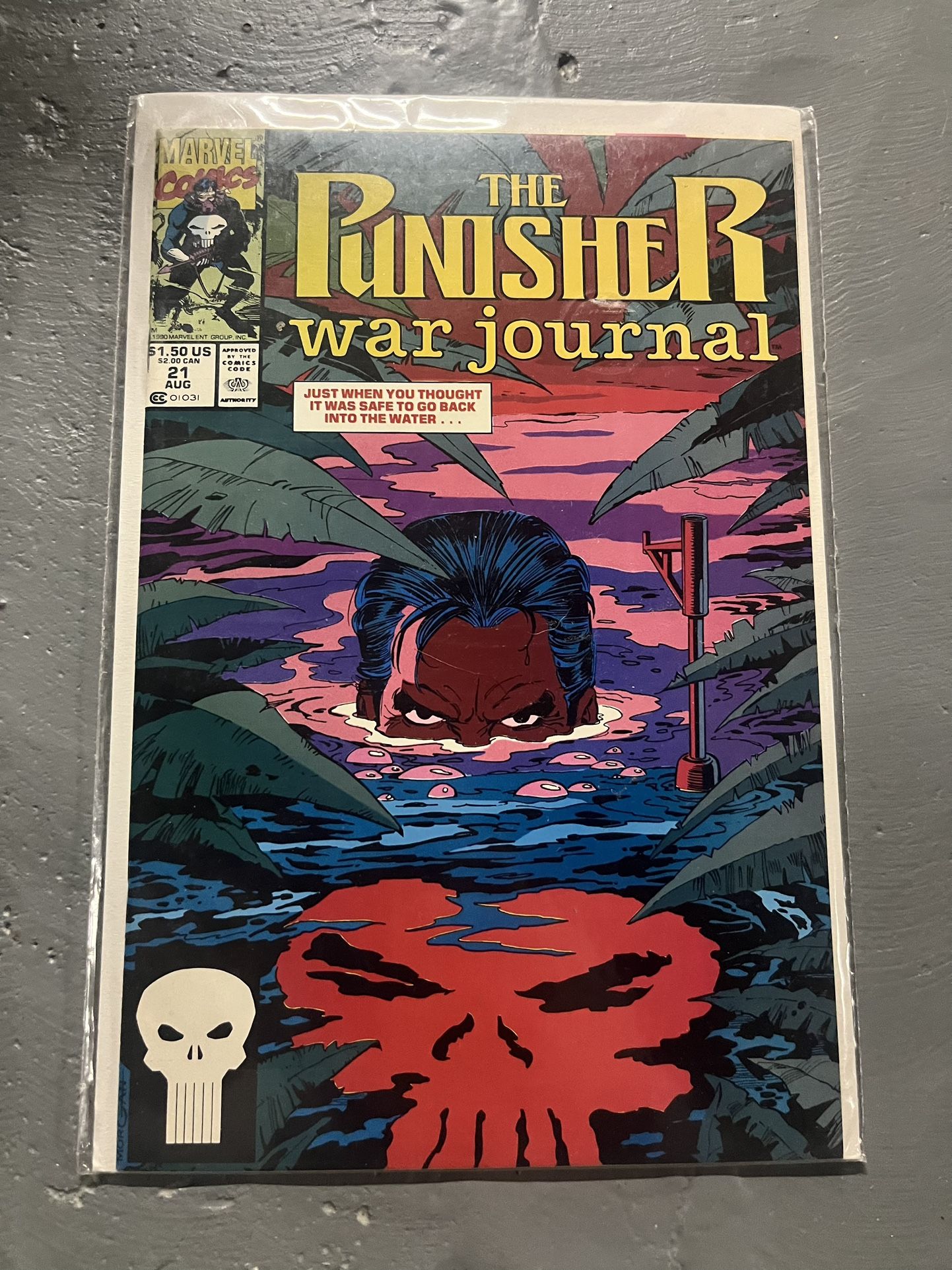 PUNISHER WAR JOURNAL #21 MARVEL COMICS 1990 BAG AND BOARD