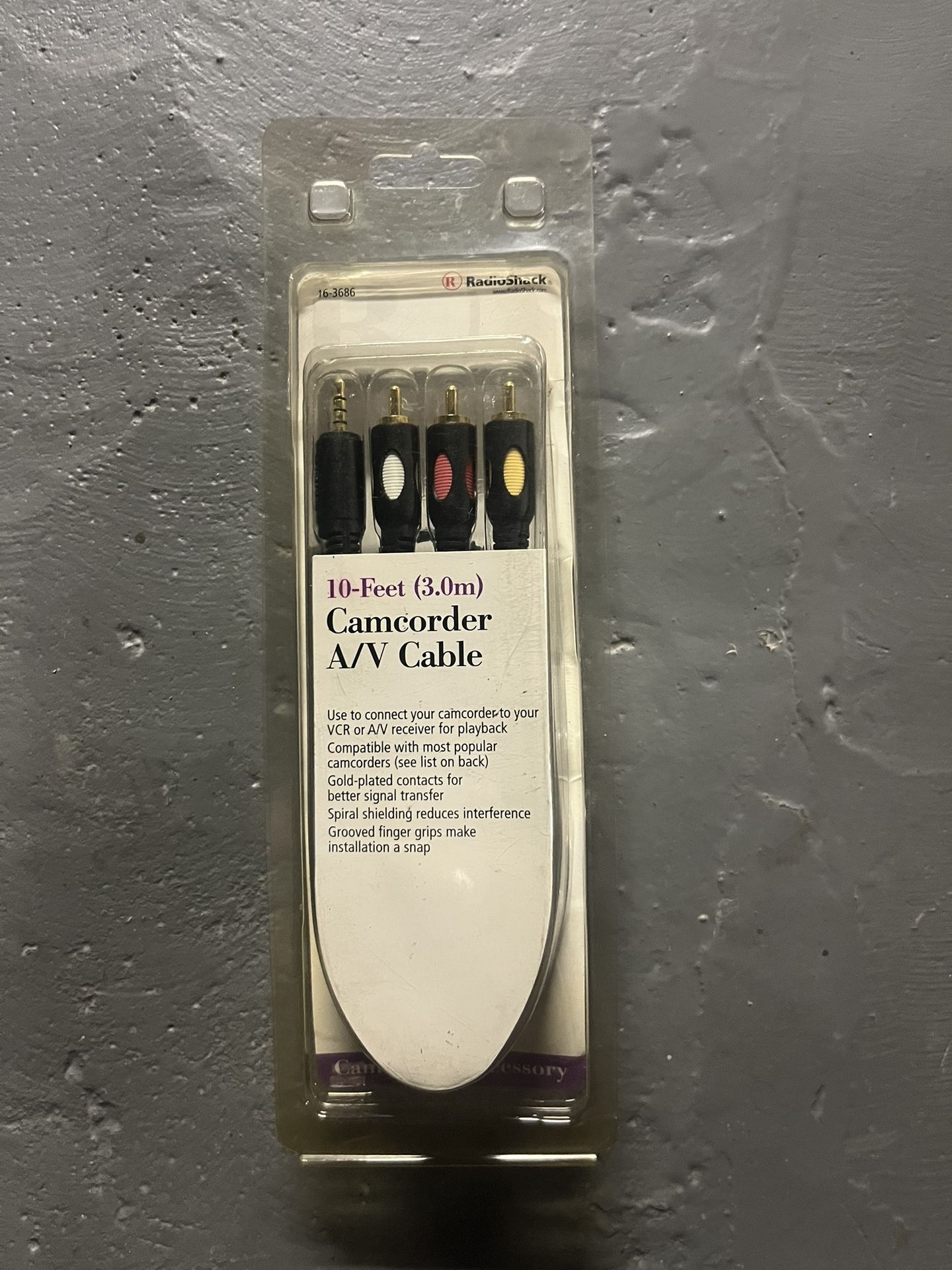NEW RadioShack 10-Feet Camcorder A/V Cable 16-3686