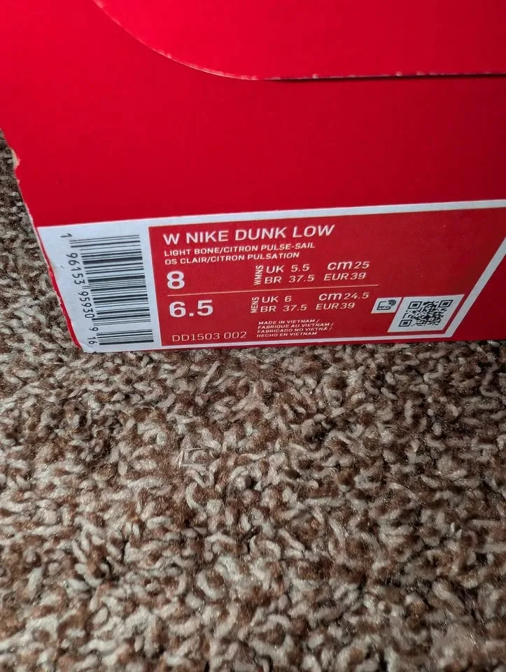 Nike Dunk Low Citron Pulse (Womens) Size 8 image indicator(6)