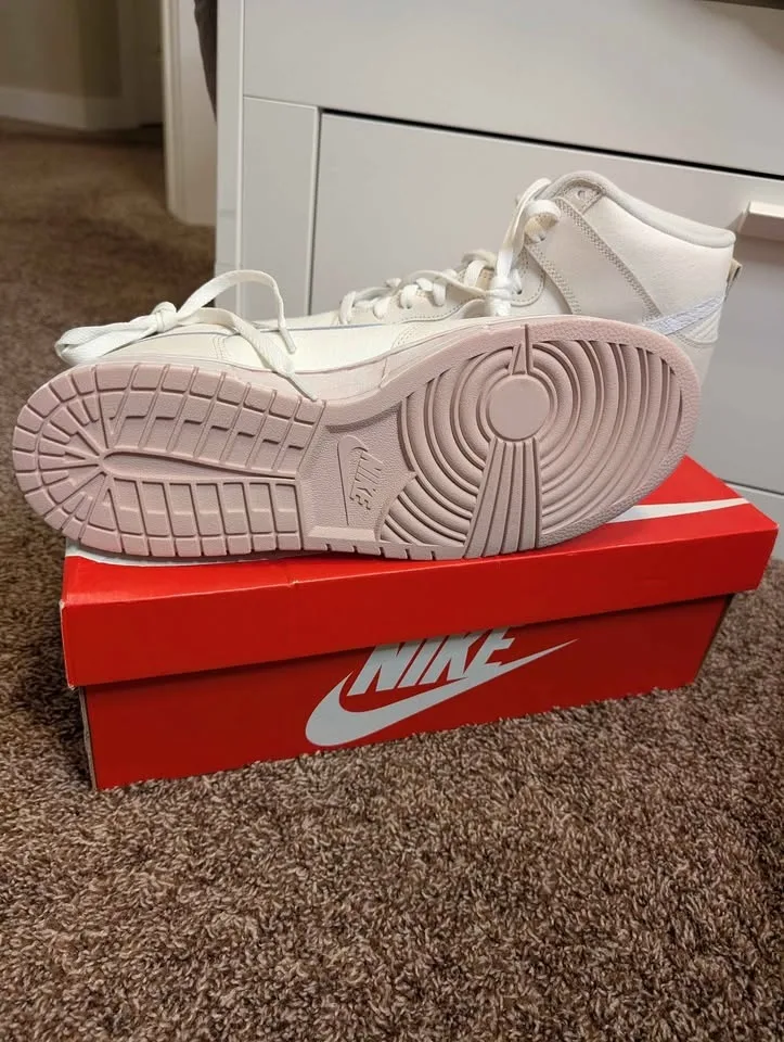 Nike Dunk High Premium Summit White Mens Size 13 image indicator(2)