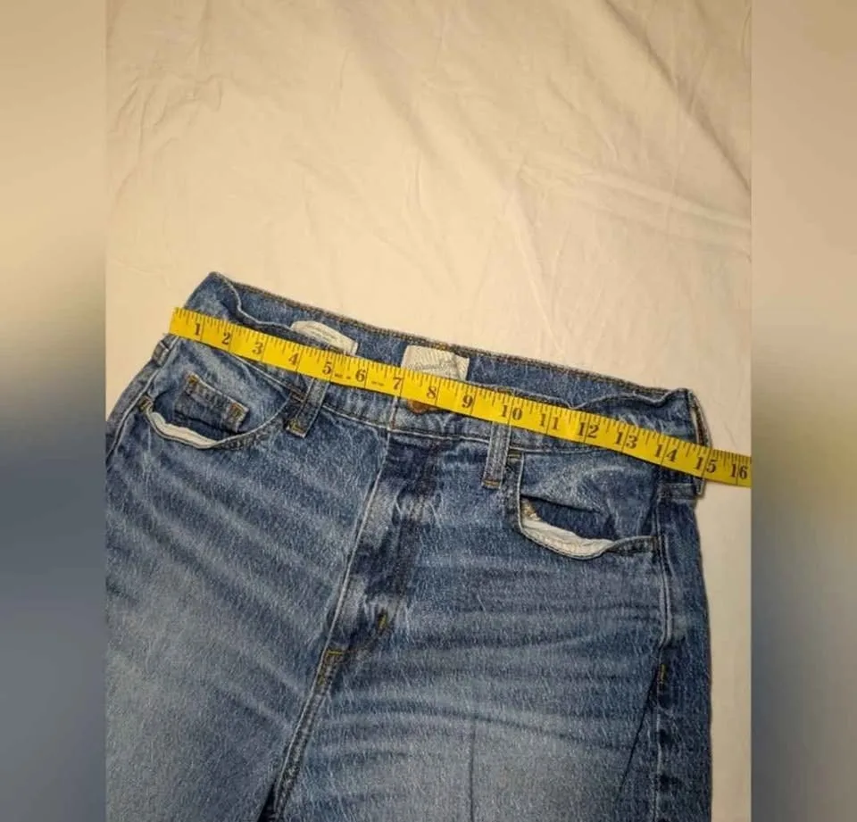 Universal Thread Classic Blue High-Waisted Women's Jeans image indicator(6)