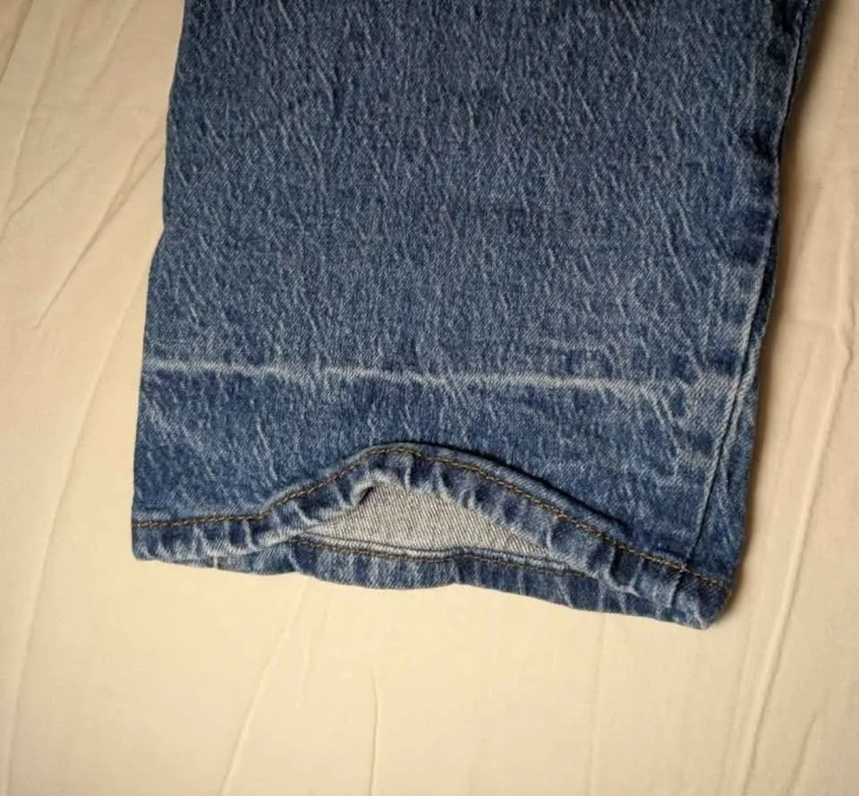 Universal Thread Classic Blue High-Waisted Women's Jeans image indicator(10)