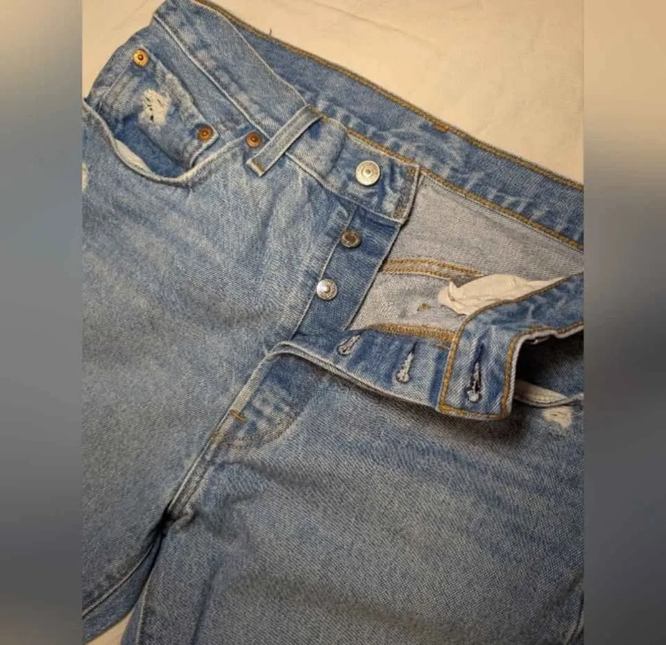 Levi's Blue Straight Leg Women's Distressed Jeans image indicator(7)