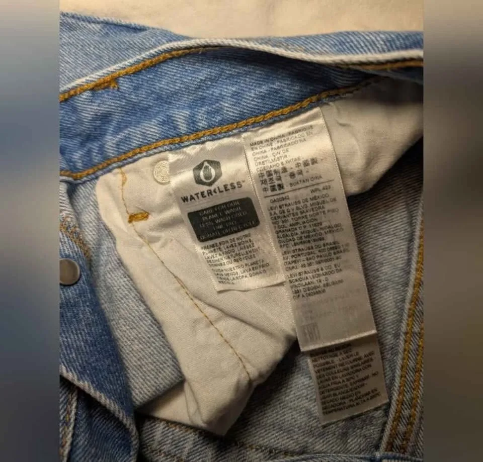 Levi's Blue Straight Leg Women's Distressed Jeans image indicator(9)