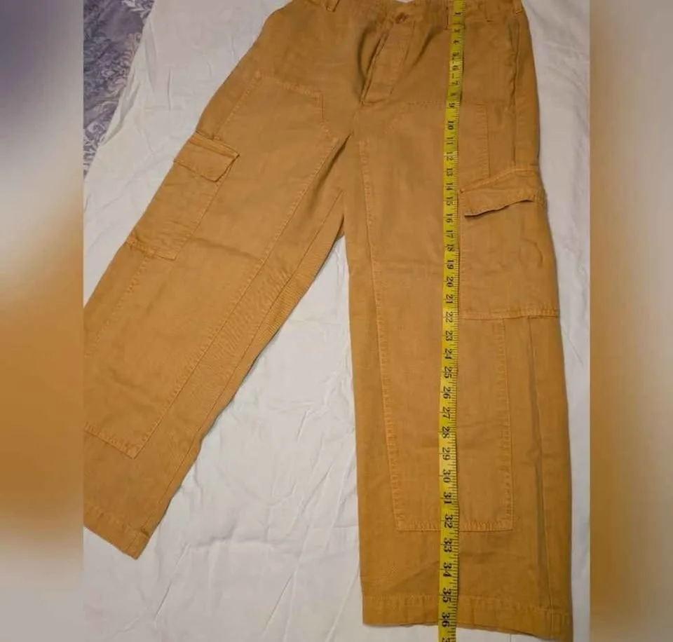 Universal Thread Mustard Yellow Cargo Pants Size 6 image indicator(3)