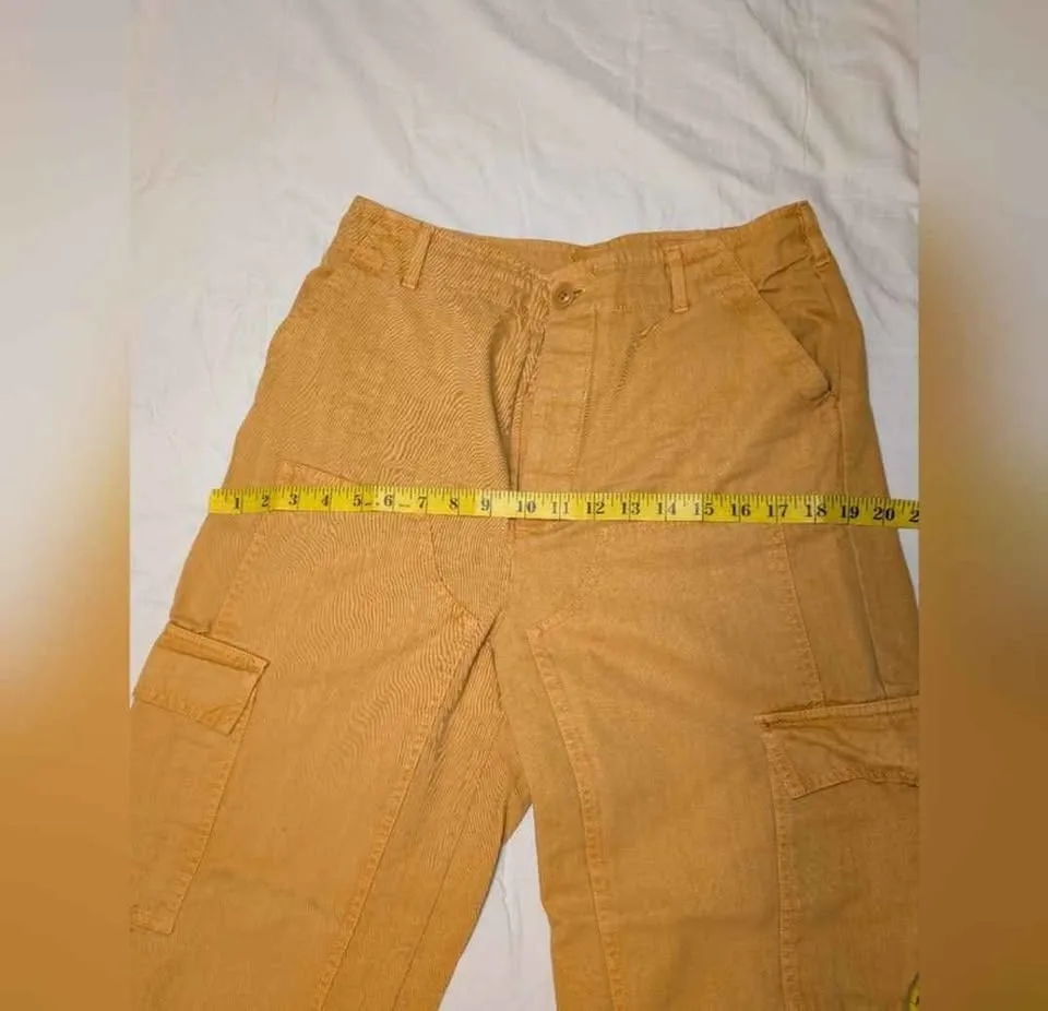 Universal Thread Mustard Yellow Cargo Pants Size 6 image indicator(5)