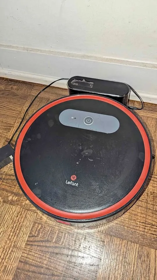 Lefant robotic vacuum cleaner