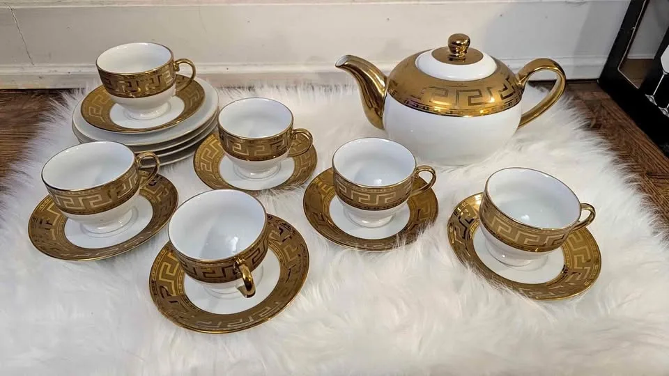 Porcelain Tea Set