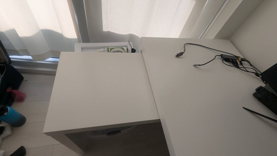 IKEA MALM Desk w/ Pull-Out Panel (White) – 151×65 cm - photo 3