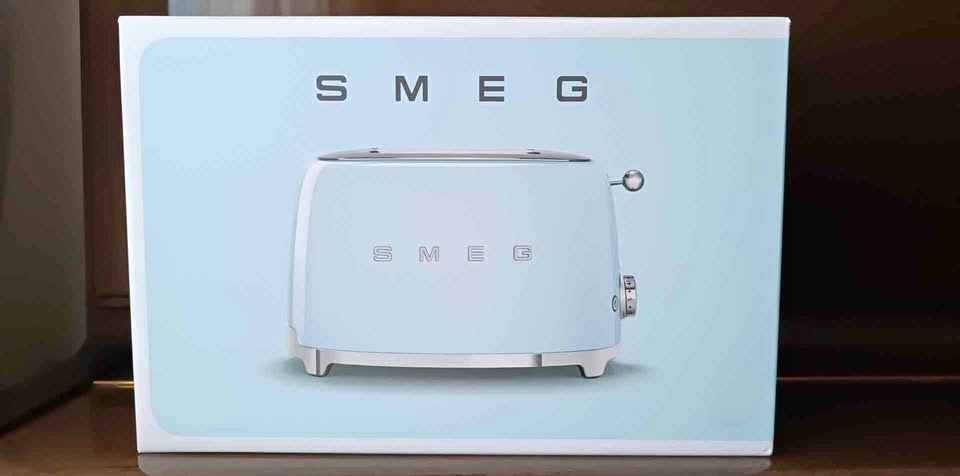 SMEG Pastel Retro Style Toaster