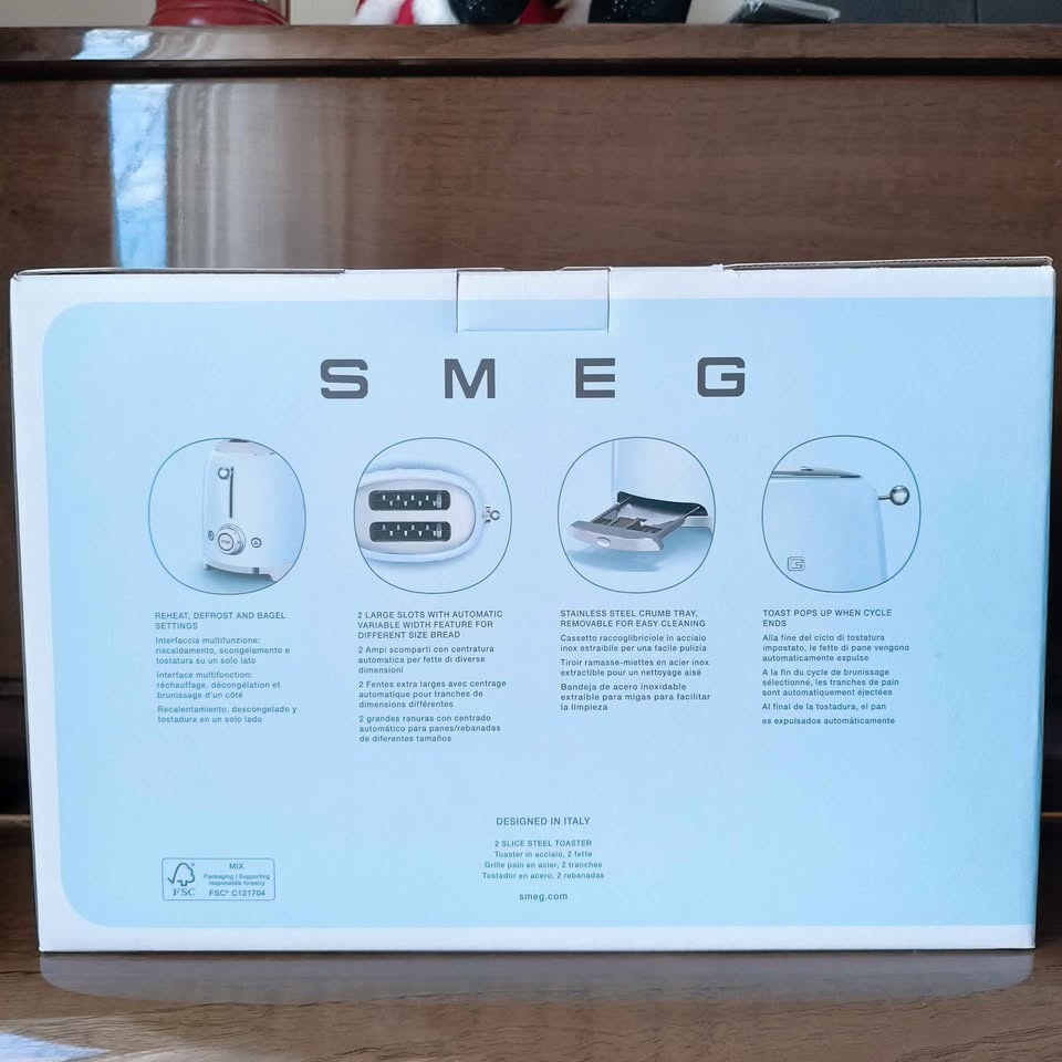 SMEG Pastel Retro Style Toaster - photo 3