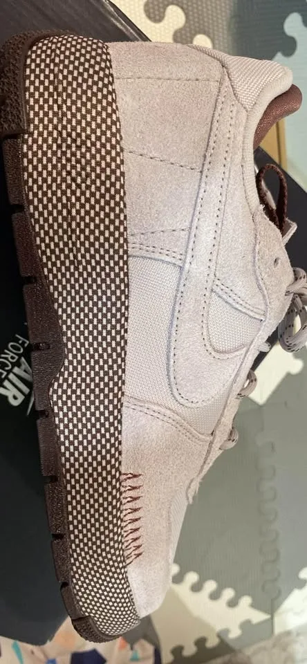 Nike Air Force 1 Wild Platinum Violet Size 9.5 image indicator(2)