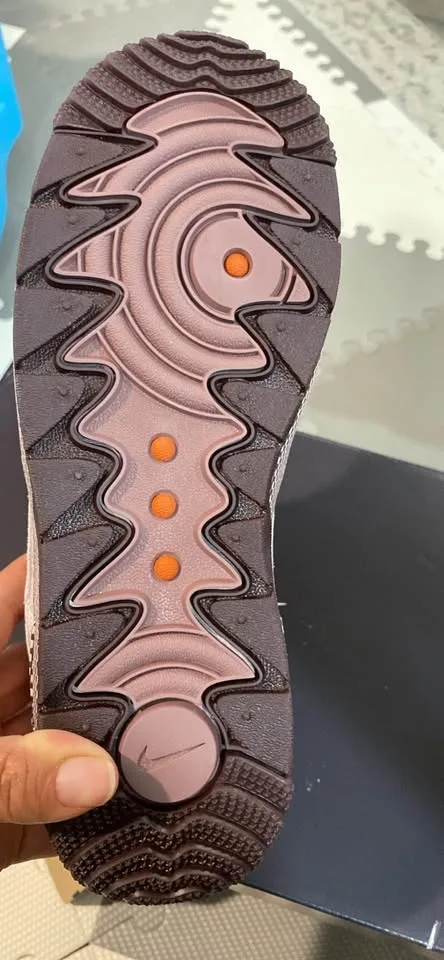 Nike Air Force 1 Wild Platinum Violet Size 9.5 image indicator(3)