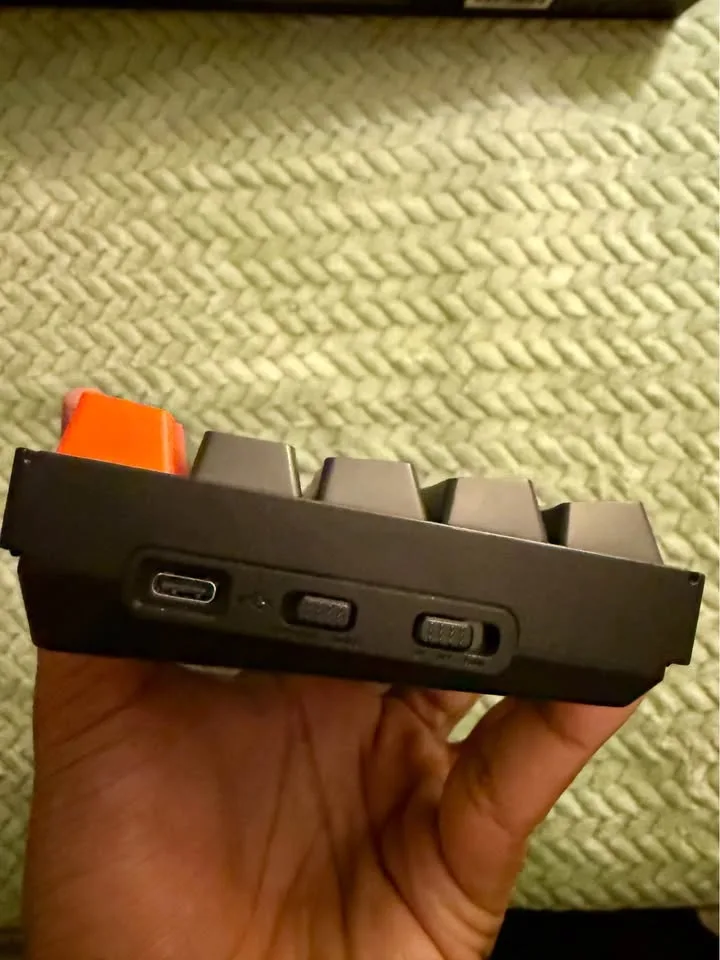 Wireless Mechanical Keyboard image indicator(5)