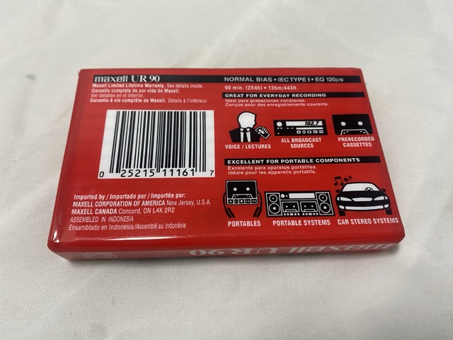 Maxell UR-90 90 Minute Audio Cassette - photo 2