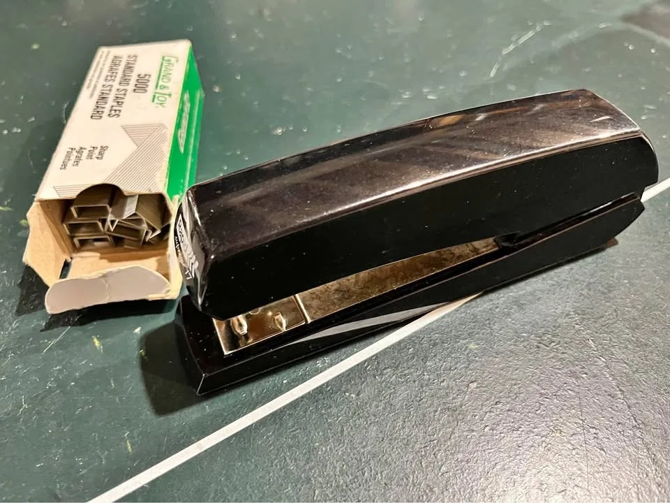 Stapler + refills