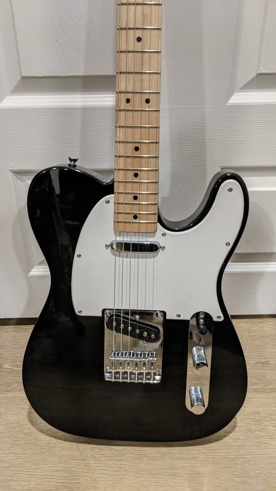 $280 Squier Telecaster Electric Guitar - Black - Maple - photo 3