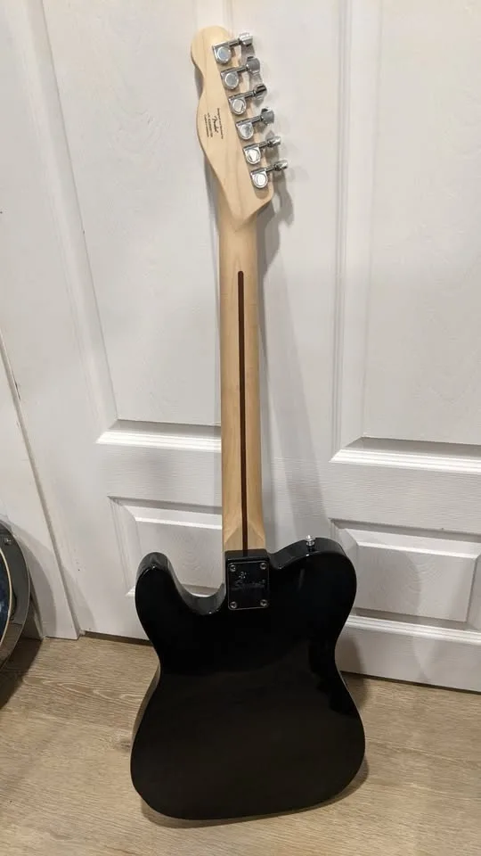 $280 Squier Telecaster Electric Guitar - Black - Maple image indicator(7)