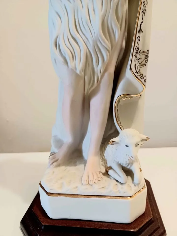 Tall Textured Porcelain F. Rocha Statue image indicator(7)