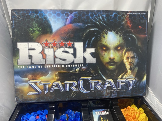 Risk Starcraft Collector's Edition Board Game Strategic Conquest - photo 3