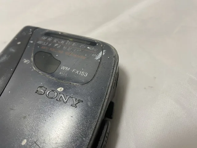 Sony WM FX153 Walkman Portable Radio Cassette Player image indicator(2)