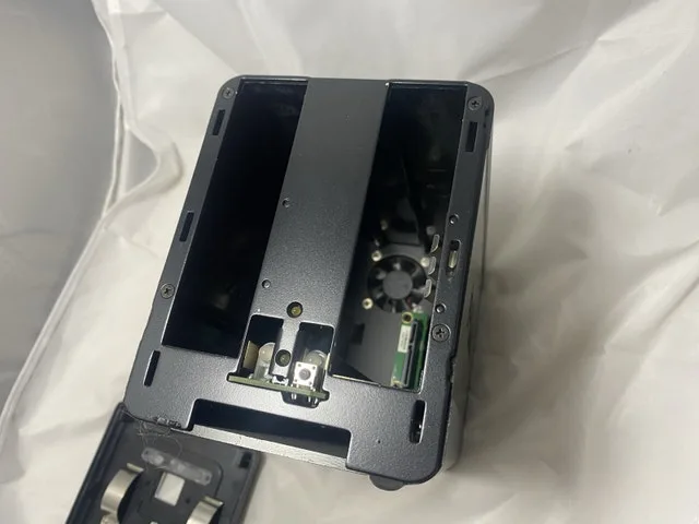 d-link dns-323 For Parts Only As Is Untested image indicator(3)